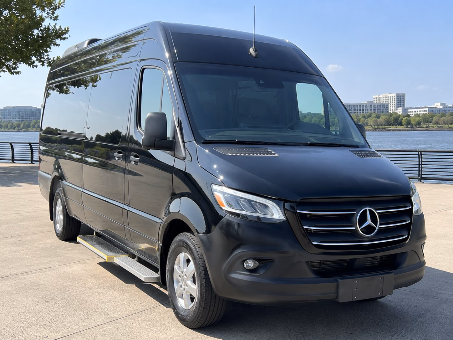 find the perfect transportation for your next corporate event 4